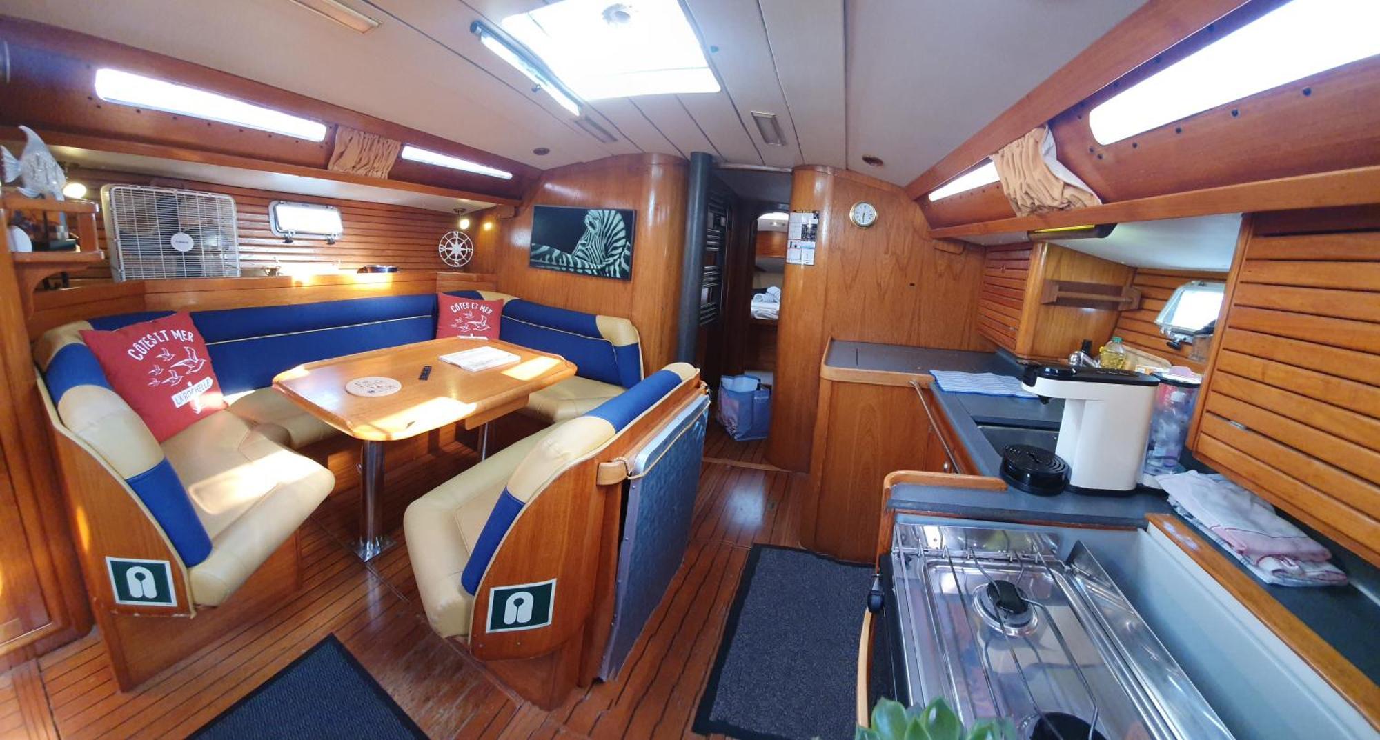 Coriandre 2 - Dormir Sur Un Grand Voilier 9 Personnes By Nuits Au Port Ла-Рошель Экстерьер фото